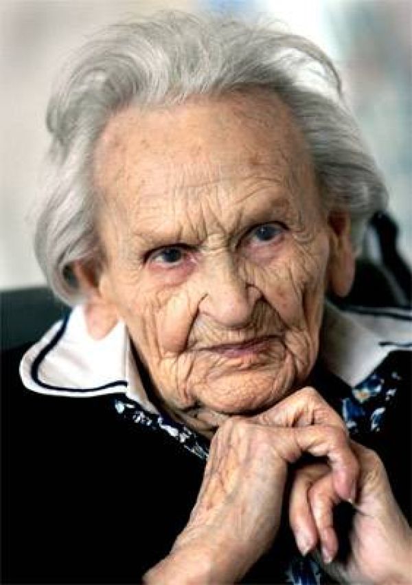 103 Jahre Portrait Frau alt