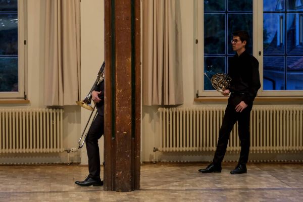 Warten Auftritt Bläser