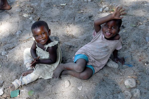 Tanzania Ikombe Lachen