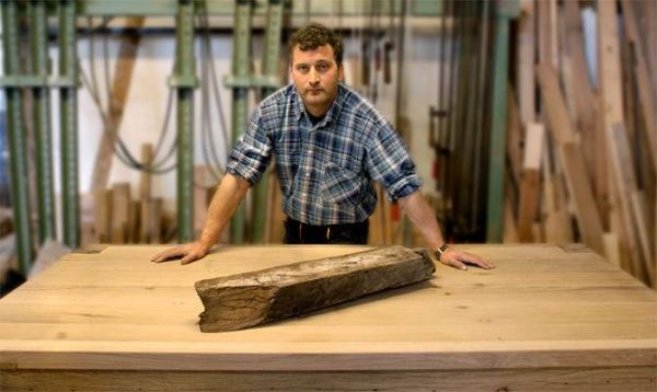 Carsten heidtmann Schreiner Tisch Eichenbalken